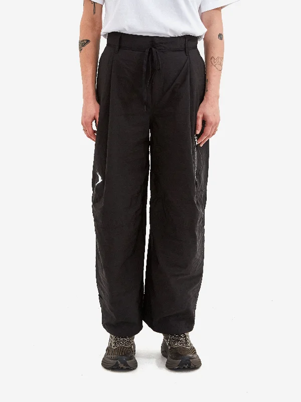 66° North Hringbraut Cargo Pants - Black Cozy Knit Pants