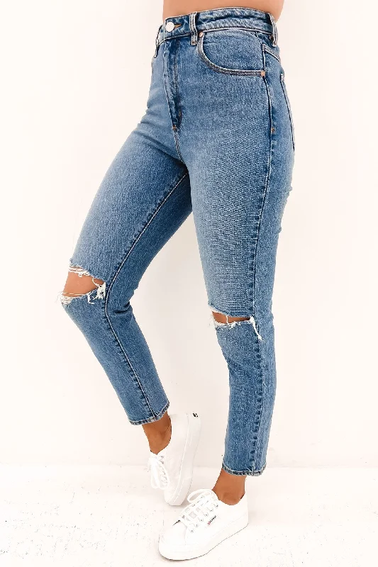 A 94 High Slim Jean Erin Rip RCY Cozy Wide-Legged Jeans