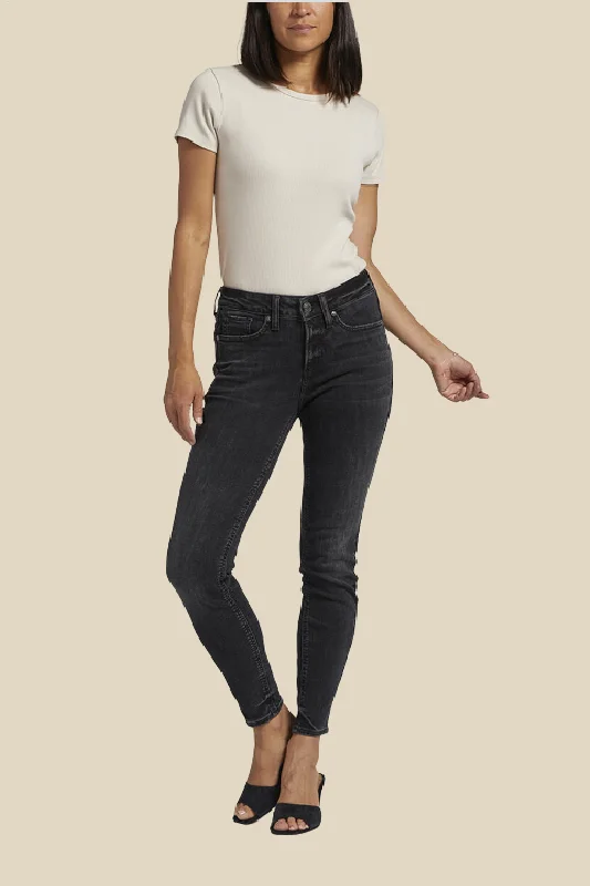 Suki Skinny Jean Trendy Classic Fit Jeans