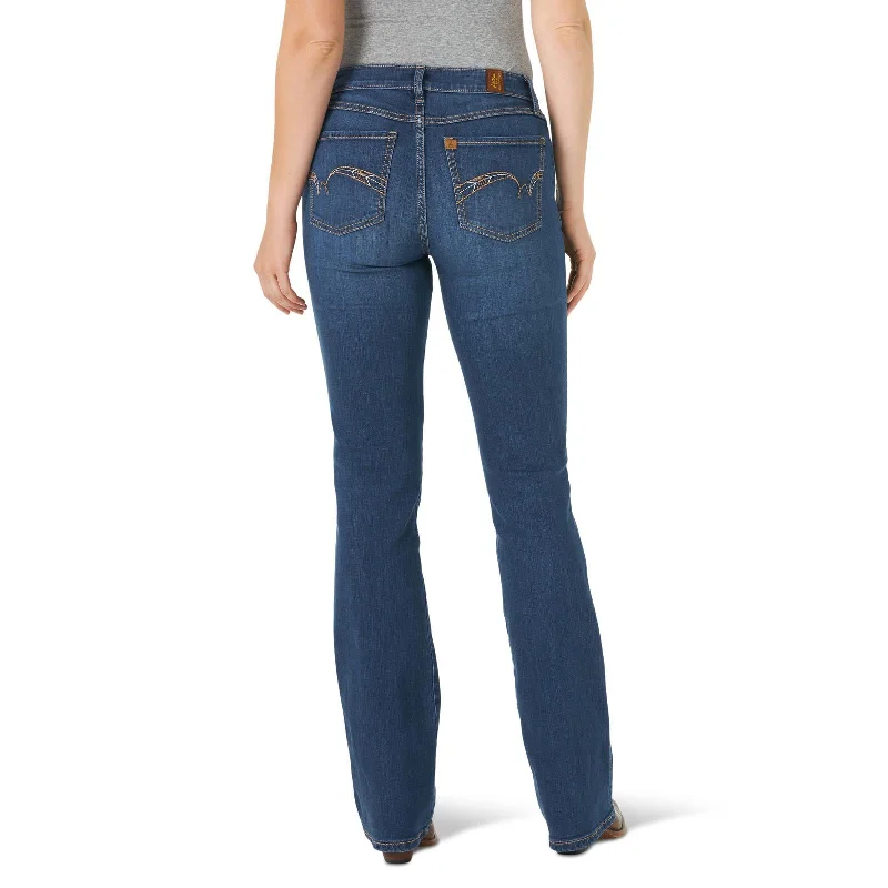 Wrangler Aura Jean ~ Jennifer Chic Faded Blue Jeans